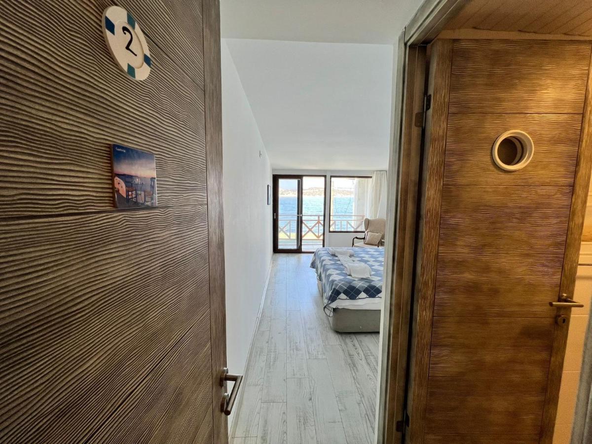 Giritli Rum Meyhanesi & Butik Otel Karaburun  Exteriör bild