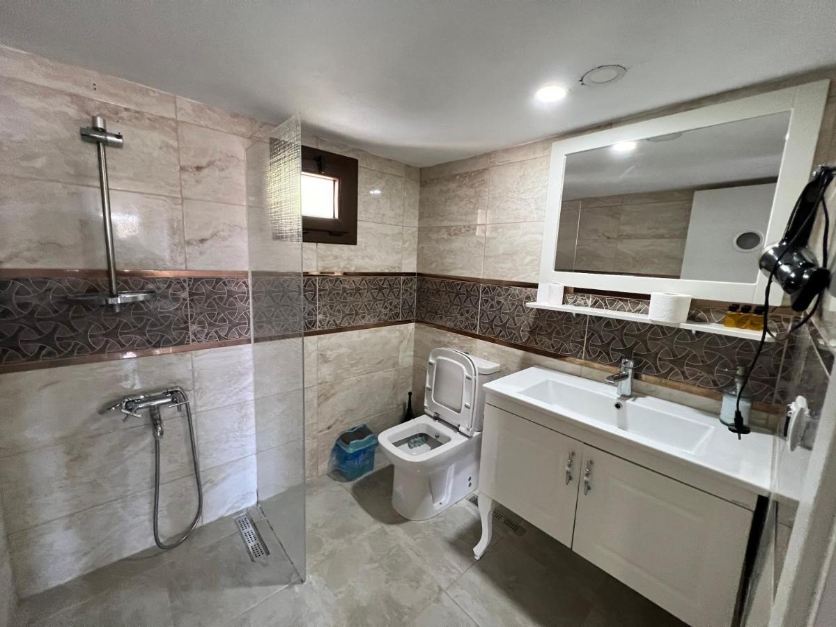 Giritli Rum Meyhanesi & Butik Otel Karaburun  Exteriör bild
