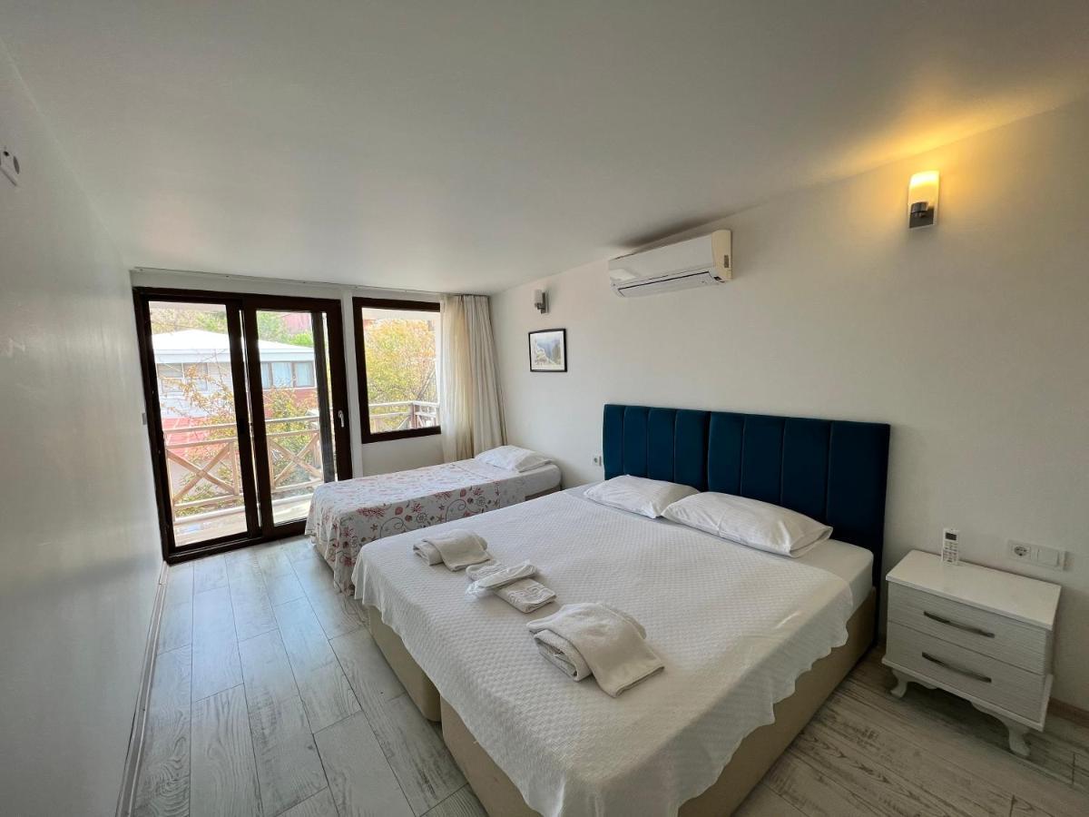 Giritli Rum Meyhanesi & Butik Otel Karaburun  Exteriör bild