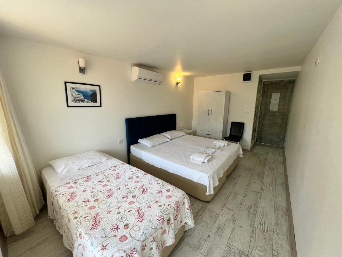 Giritli Rum Meyhanesi & Butik Otel Karaburun  Exteriör bild