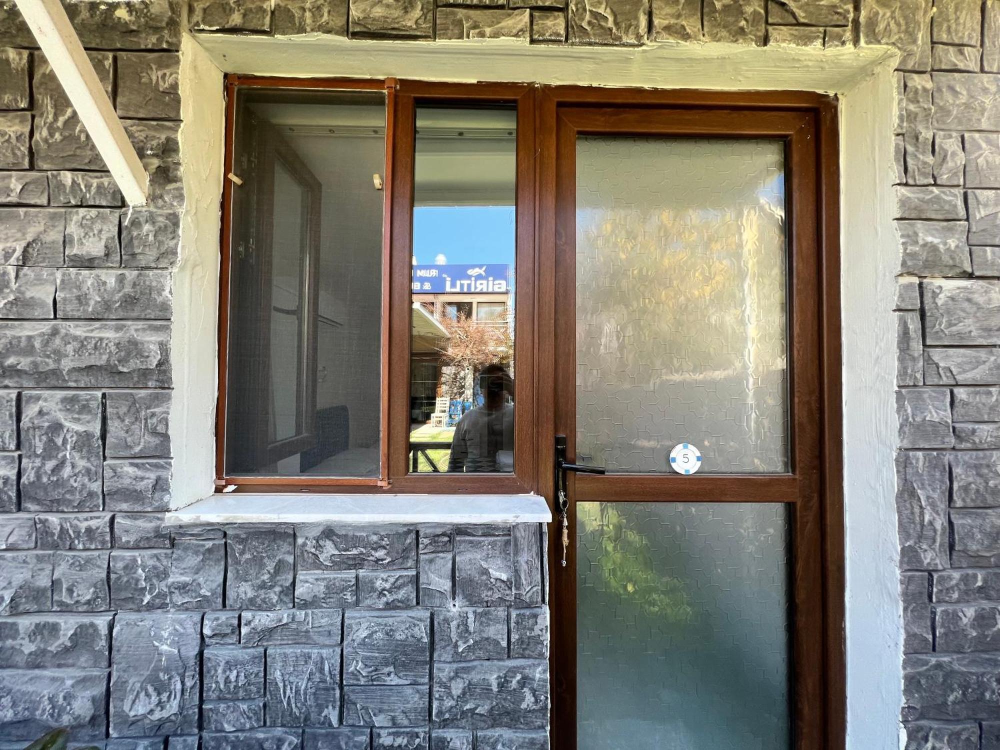 Giritli Rum Meyhanesi & Butik Otel Karaburun  Exteriör bild